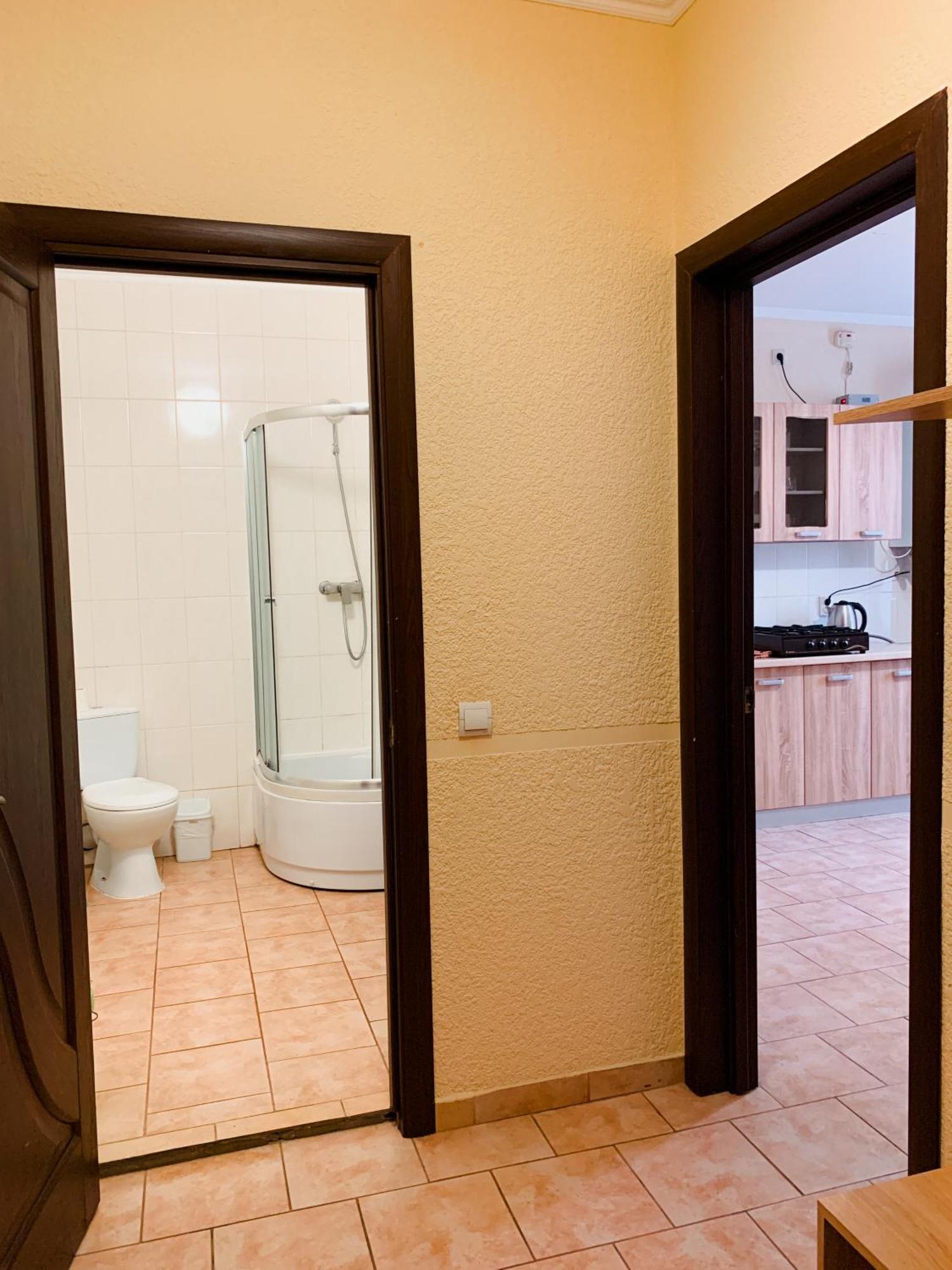 Apartments Domovik Мостова 5 Кв 38 Mukacheve Ngoại thất bức ảnh