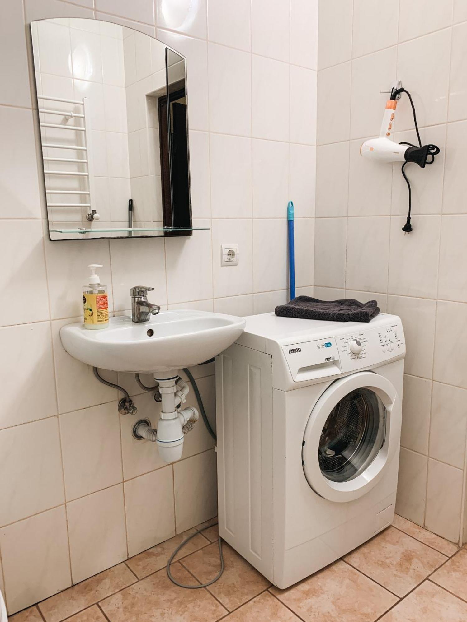 Apartments Domovik Мостова 5 Кв 38 Mukacheve Ngoại thất bức ảnh